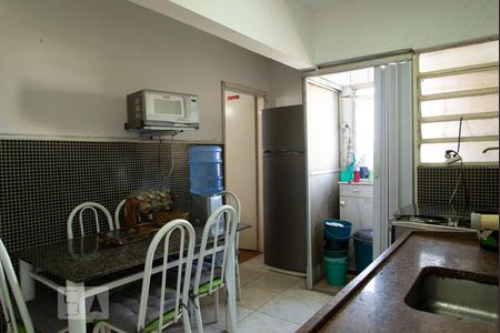 Apartamento para alugar com 64m², 2 quartos e sem vagaCozinha