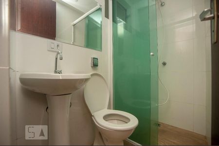 Banheiro de apartamento para alugar com 1 quarto, 36m² em Bigorrilho, Curitiba