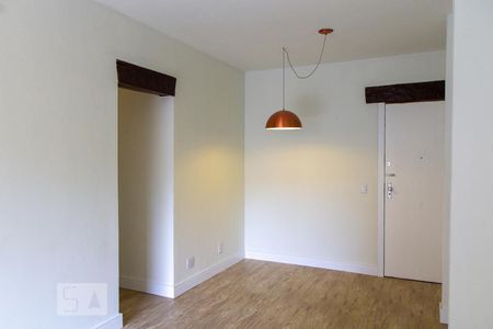 Apartamento para alugar com 65m², 2 quartos e 1 vaga Apartamento para alugar com 65m², 2 quartos e 1 vagaSala