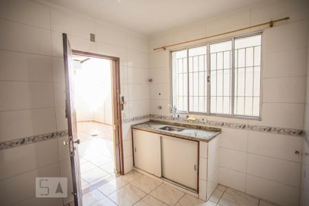 Casa à venda com 140m², 4 quartos e 2 vagasCozinha