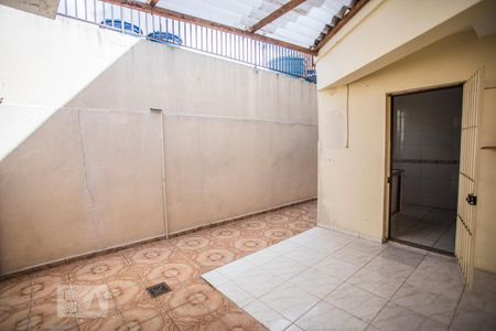 Casa à venda com 140m², 4 quartos e 2 vagasÁrea Externa