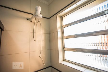 Casa à venda com 140m², 4 quartos e 2 vagasDetalhe - Banheiro 2