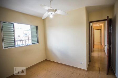 Casa à venda com 140m², 4 quartos e 2 vagasDetalhe - Suite