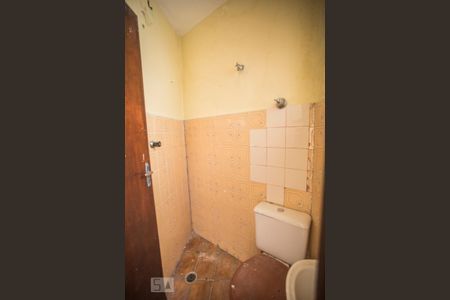 Casa à venda com 140m², 4 quartos e 2 vagasBanheiro de Serviço