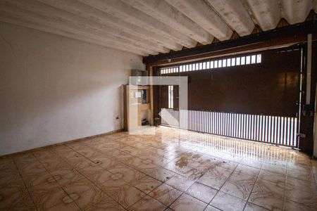 Casa à venda com 140m², 4 quartos e 2 vagasGaragem