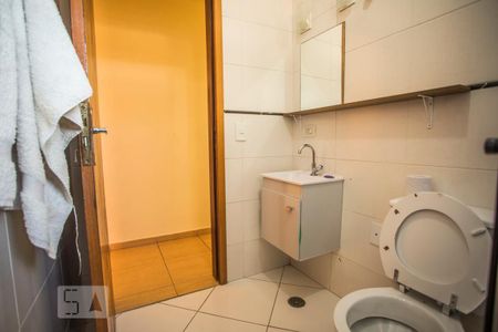 Casa à venda com 140m², 4 quartos e 2 vagasBanheiro 2