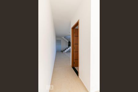 Casa à venda com 330m², 5 quartos e 6 vagasCorredor