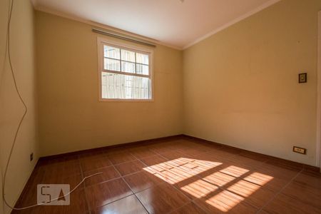 Quarto 1 de casa para alugar com 2 quartos, 80m² em Jardim Itapeva, São Paulo