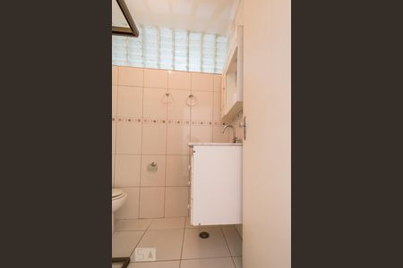 Banheiro 1 de casa para alugar com 2 quartos, 80m² em Jardim Itapeva, São Paulo