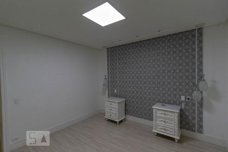 Casa para alugar com 450m², 4 quartos e 4 vagas Casa para alugar com 450m², 4 quartos e 4 vagasSuíte 1