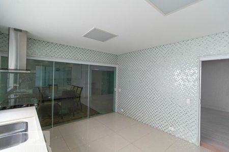 Casa para alugar com 450m², 4 quartos e 4 vagas Casa para alugar com 450m², 4 quartos e 4 vagasCozinha