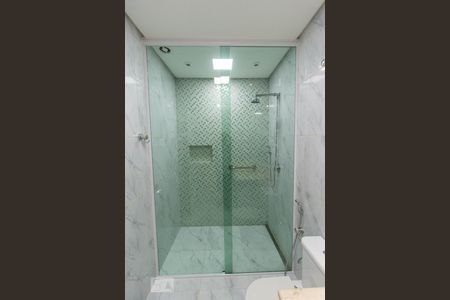 Casa para alugar com 450m², 4 quartos e 4 vagas Casa para alugar com 450m², 4 quartos e 4 vagasBanheiro