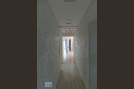 Casa para alugar com 450m², 4 quartos e 4 vagas Casa para alugar com 450m², 4 quartos e 4 vagasCorredor