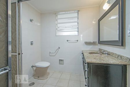 Banheiro de apartamento à venda com 2 quartos, 100m² em Santo Amaro, São Paulo