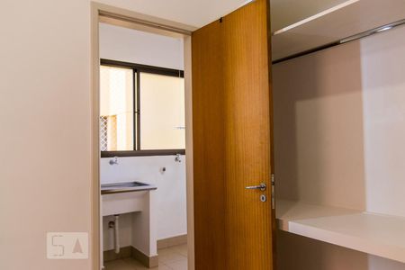 Apartamento à venda com 82m², 3 quartos e 2 vagasQuarto 3