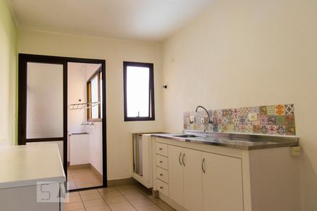 Apartamento à venda com 82m², 3 quartos e 2 vagasCozinha