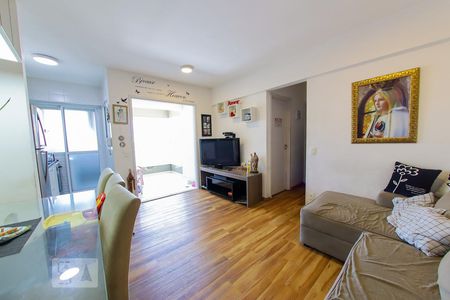 Sala de Apartamento com 2 quartos, 60m² Vila Augusta