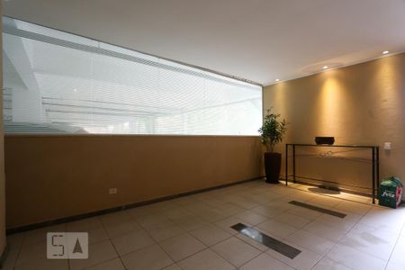 Hall social de apartamento para alugar com 3 quartos, 67m² em Vila Suzana, São Paulo