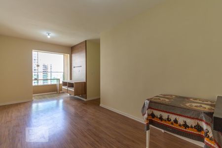 Apartamento para alugar com 3 quartos, 67m² em Vila Suzana, São Paulo
