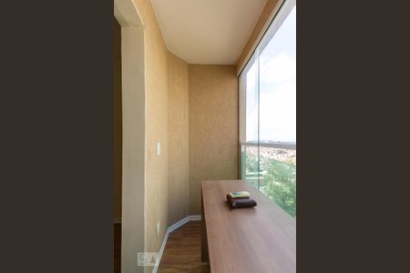 Varanda da sala de apartamento para alugar com 3 quartos, 67m² em Vila Suzana, São Paulo