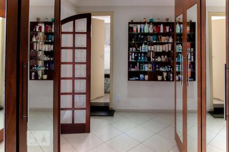 Casa à venda com 480m², 7 quartos e 4 vagasCloset da Suite 1