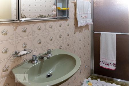 Casa à venda com 480m², 7 quartos e 4 vagasBanheiro da Suite 2