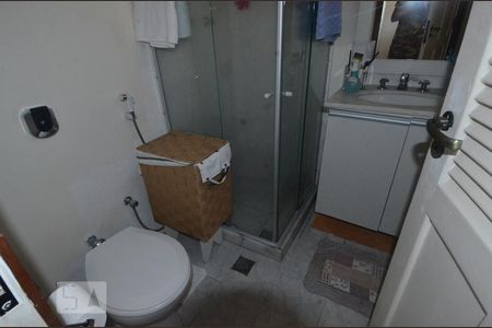 Apartamento à venda com 143m², 3 quartos e sem vagaBanheiro da Suíte