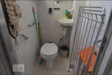 Apartamento à venda com 143m², 3 quartos e sem vagaBanheiro de Serviço