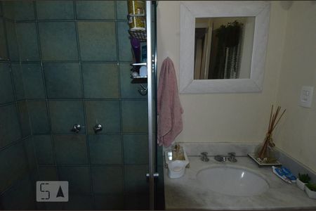 Apartamento à venda com 143m², 3 quartos e sem vagaBanheiro