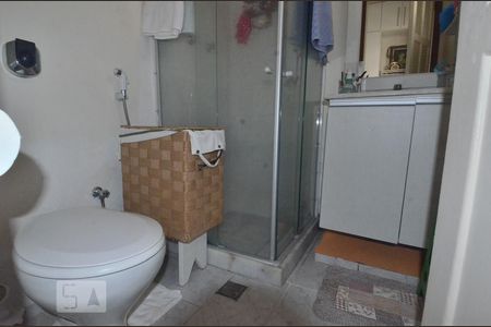 Apartamento à venda com 143m², 3 quartos e sem vagaBanheiro da Suíte