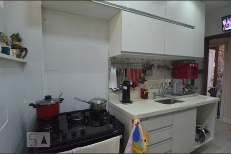 Apartamento à venda com 143m², 3 quartos e sem vagaCozinha