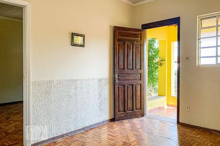 Casa à venda com 60m², 2 quartos e 2 vagas Casa à venda com 60m², 2 quartos e 2 vagasSala