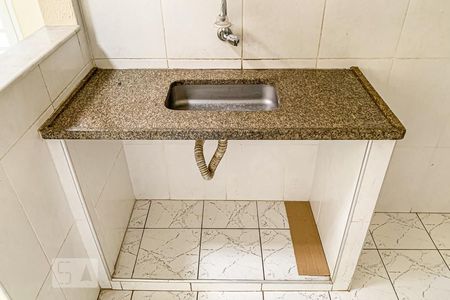 Casa à venda com 60m², 2 quartos e 2 vagas Casa à venda com 60m², 2 quartos e 2 vagasCozinha