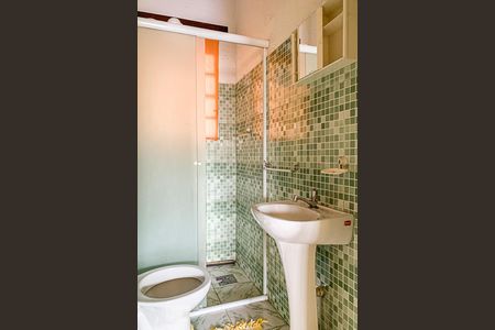 Casa à venda com 60m², 2 quartos e 2 vagas Casa à venda com 60m², 2 quartos e 2 vagasBanheiro