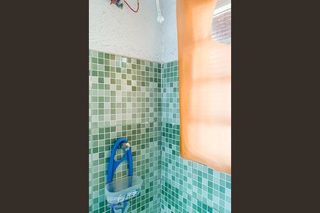 Casa à venda com 60m², 2 quartos e 2 vagas Casa à venda com 60m², 2 quartos e 2 vagasBanheiro