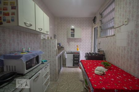 Apartamento à venda com 82m², 2 quartos e sem vagaCozinha