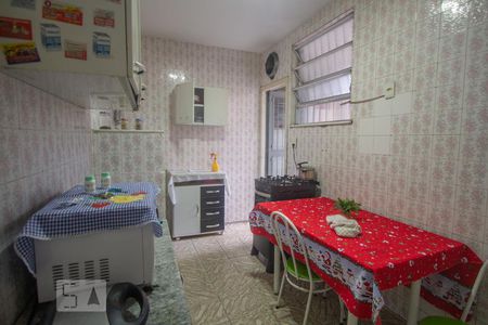 Apartamento à venda com 82m², 2 quartos e sem vagaCozinha