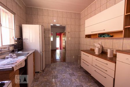 Casa à venda com 90m², 2 quartos e 2 vagas Casa à venda com 90m², 2 quartos e 2 vagasCozinha