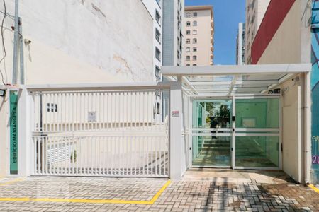 Apartamento para alugar com 28m², 1 quarto e 1 vaga Apartamento para alugar com 28m², 1 quarto e 1 vagaFachada