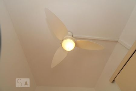 Apartamento para alugar com 28m², 1 quarto e 1 vaga Apartamento para alugar com 28m², 1 quarto e 1 vagaQuarto