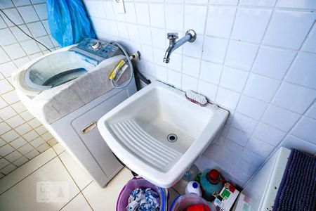 Casa à venda com 220m², 3 quartos e 3 vagasÁrea de Serviço