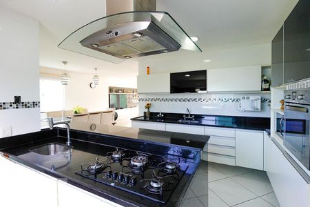 Casa à venda com 220m², 3 quartos e 3 vagasCozinha