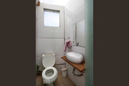 Casa à venda com 220m², 3 quartos e 3 vagasBanheiro de Serviço