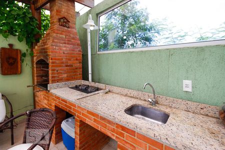 Casa à venda com 220m², 3 quartos e 3 vagasChurrasqueira detalhe