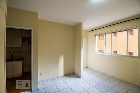 Sala de apartamento para alugar com 1 quarto, 47m² em Vila Lidia, Campinas