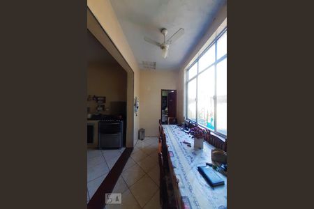 Casa à venda com 288m², 3 quartos e 3 vagasCozinha