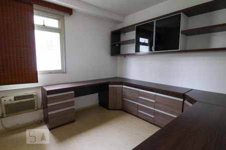 Apartamento à venda com 178m², 3 quartos e 2 vagasQuarto 1