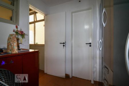 Apartamento à venda com 178m², 3 quartos e 2 vagasQuarto de Serviço