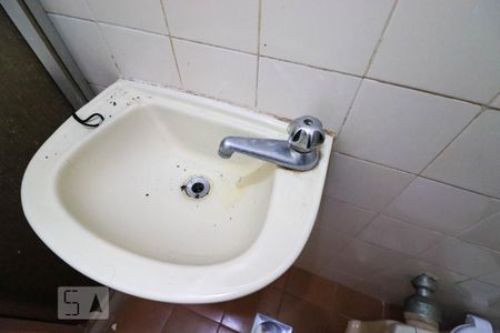 Apartamento à venda com 178m², 3 quartos e 2 vagasBanheiro de Serviço