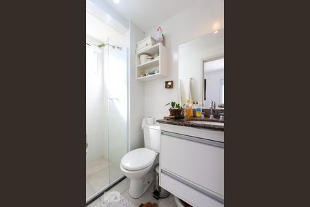 Apartamento à venda com 76m², 3 quartos e 2 vagas Apartamento à venda com 76m², 3 quartos e 2 vagasBanheiro da suíte